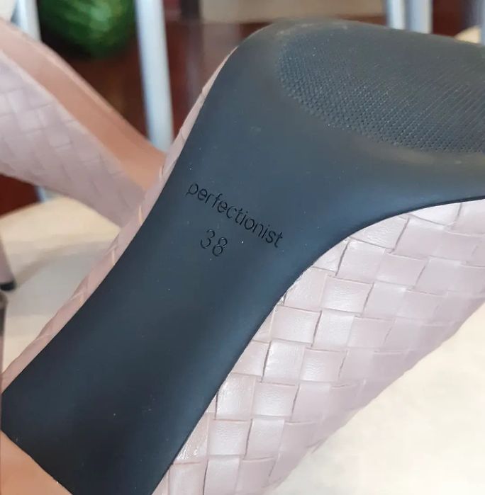 Туфли. Размер 38. Высокий каблук.