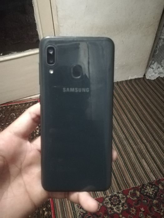 Samsung a20  32 g