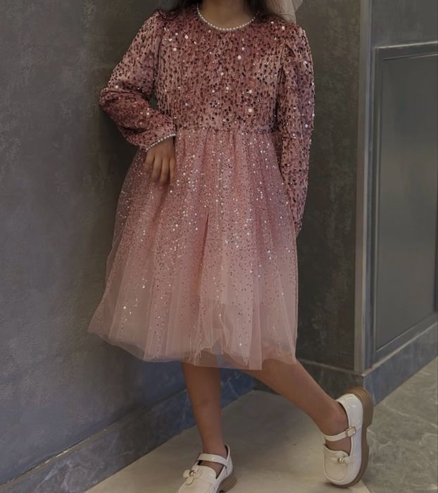 Новое нарядное платье на девочку