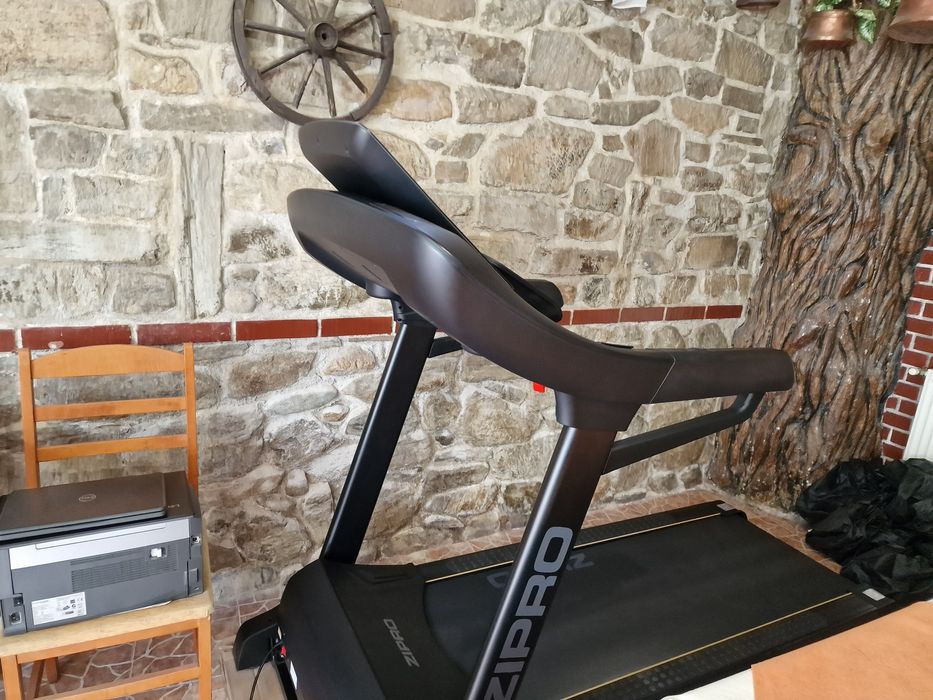 Бягаща пътека Zipro Dream Gold