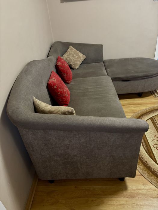 Coltar extensibil cu lada depozitare