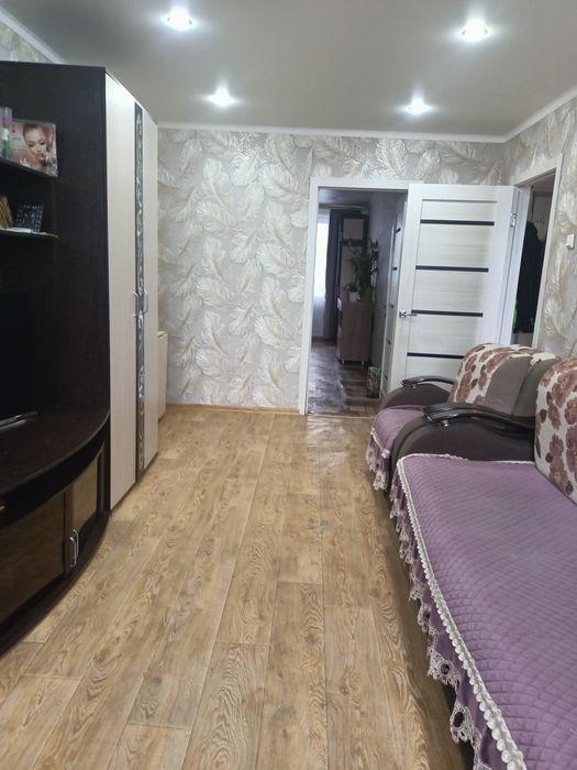 Продам 2х комн  квартиру