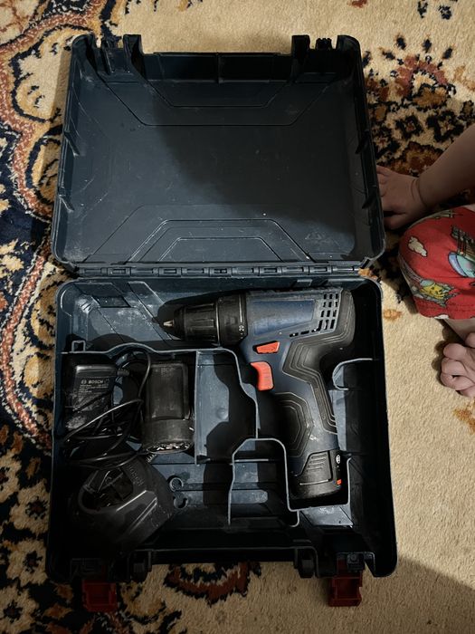 Продам шуруповерт BOSCH