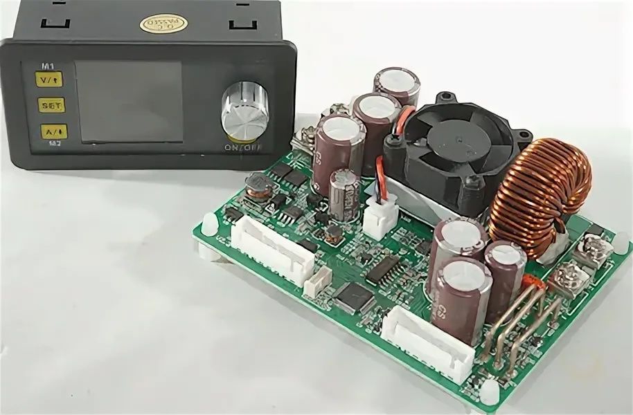 лабораторный блок питания