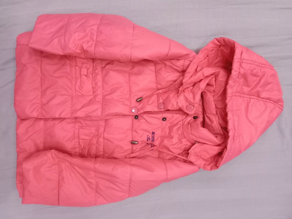 Продам детскую лёгкую куртку