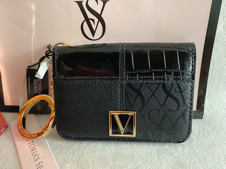 Victoria’s Secret - ключодържател и картхолдер, нов с етикет