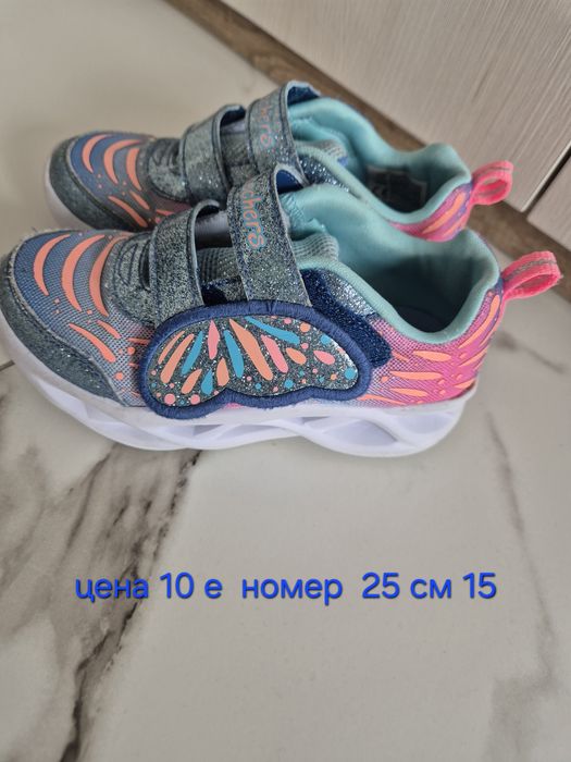 Маратонки Nike  номер 26