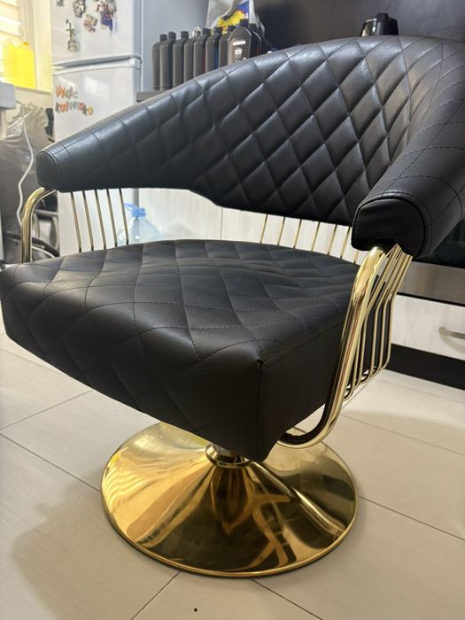 Фризьорски стол без забележка