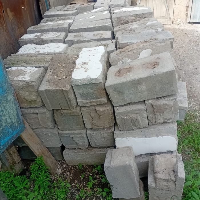 Срочно продается б/у сплитерные блоки