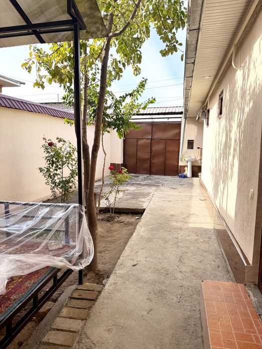 Продаю свой Дом срочно, Яшнабадский район ул.Баку до центра 1-2 км.