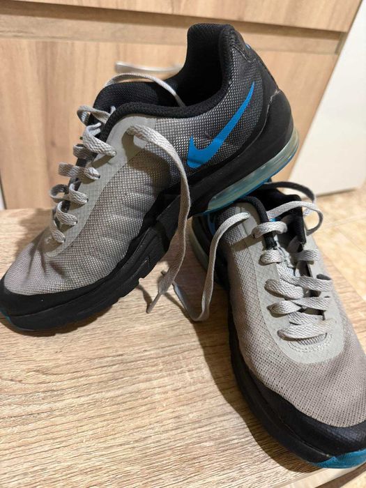 Маратонки Nike Air Max Invigor