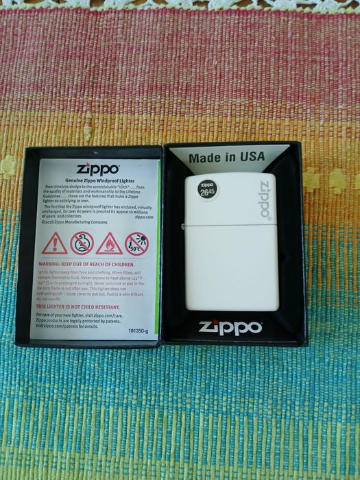 Продавам запалка Зипо