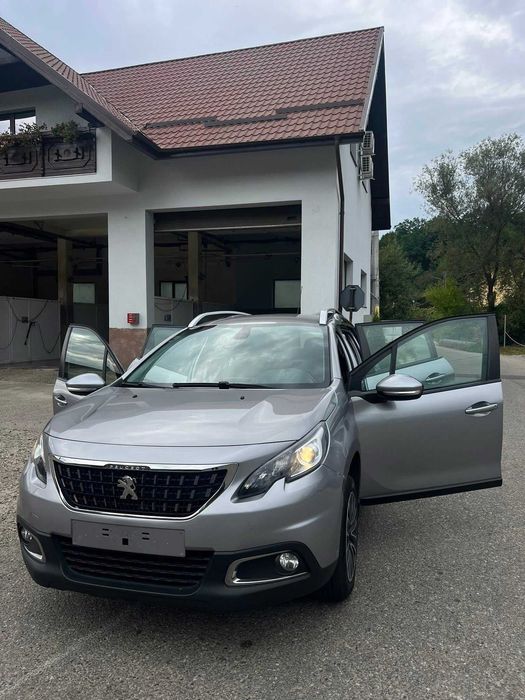 Vând Peugeot 2008