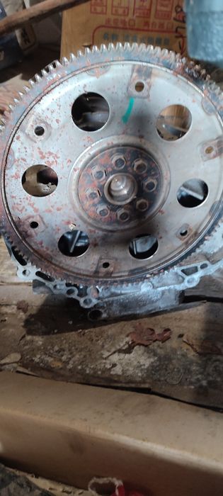 Блок с коленвалом