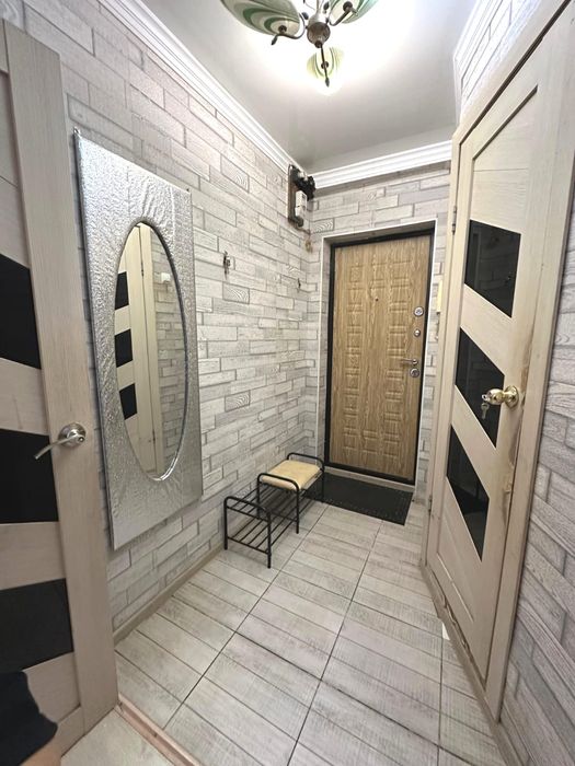 Продам 2х ком кв 8 мкр