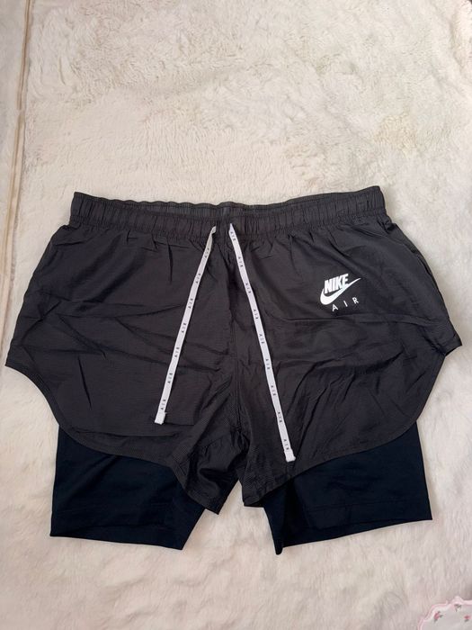 VAND Pantaloni alergare NIKE