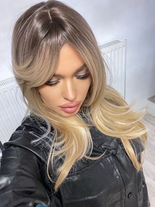 Peruca blonda suvite
