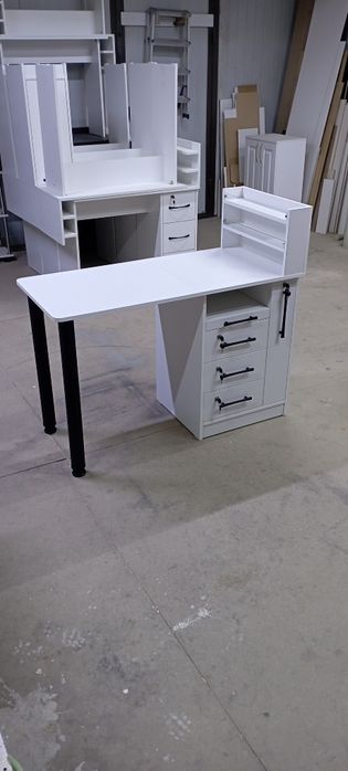 Маникюрные столы НА ЗАКАЗ