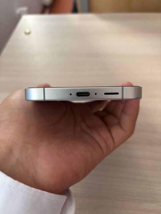 Samsung Galaxy S24 FE