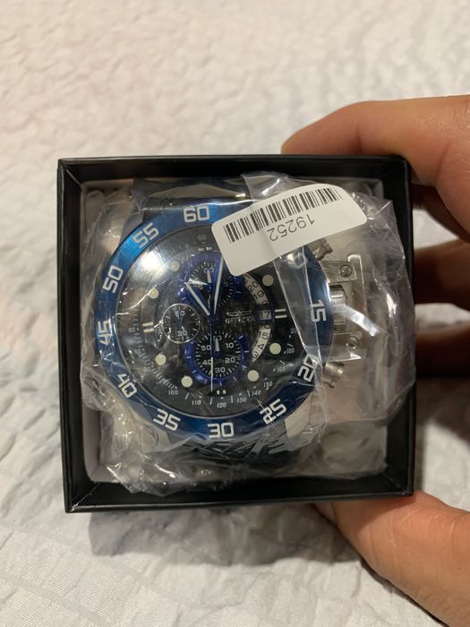 Часовник,Invicta I-Force collection!