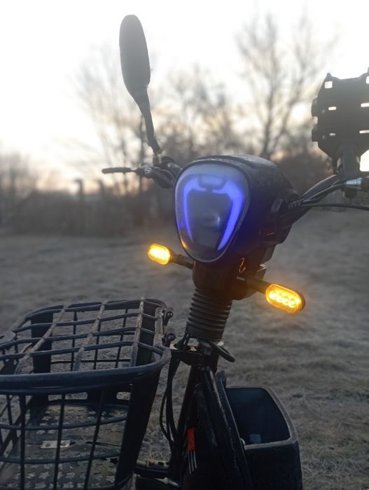 Продам, скутер ск8