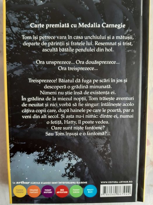 Carte Gradina de la miezul noptii