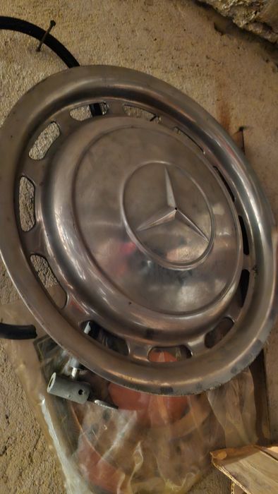 Фар, тас и други аксесоари за Мерцедес 220D 1970