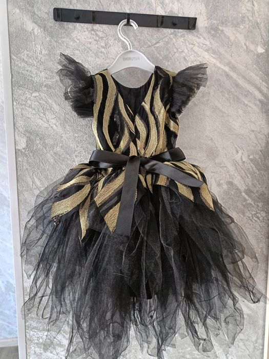 Продам платье на девочку