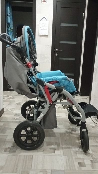Продам коляску для ребёнка инвалида.