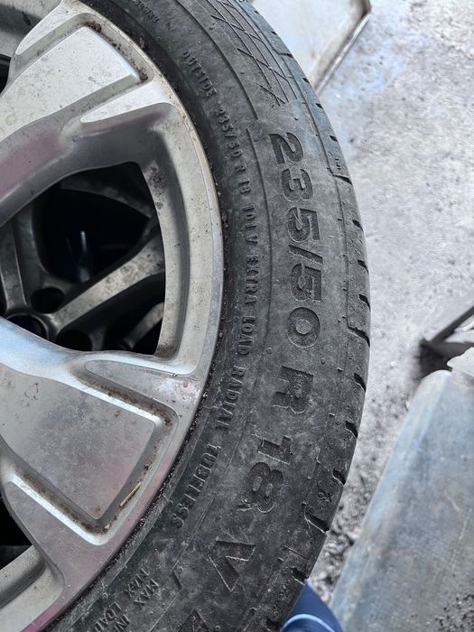 Vand roata cu janta de aluminiu