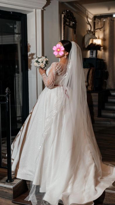 Продам шикарное свадебное платье