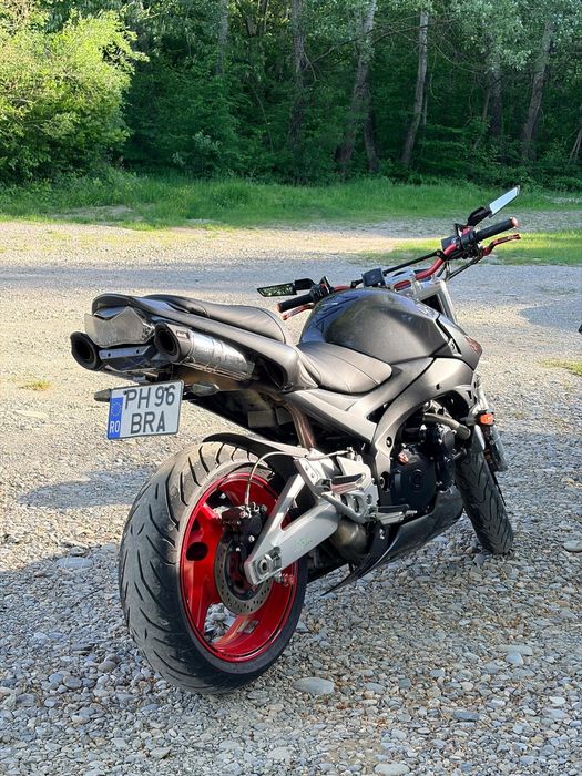 Suzuki gsr600 2008