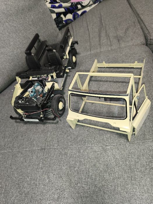 Macheta ARO 240 1:8 completa până la Nr.100