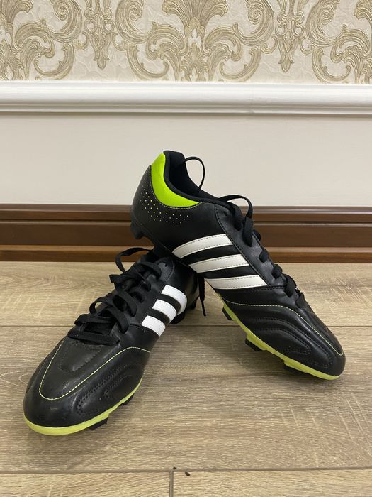 Butsi futbol razmer 43-44-44,5