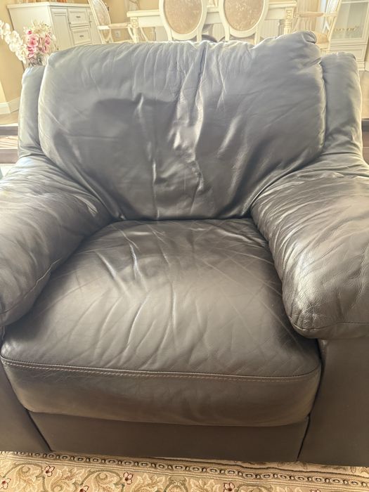 Canapea extensibila cu doua fotolii piele naturala