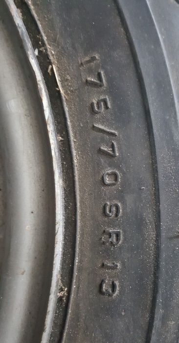 Джанта за нисан 4х114.3 с гуми 175 70 13