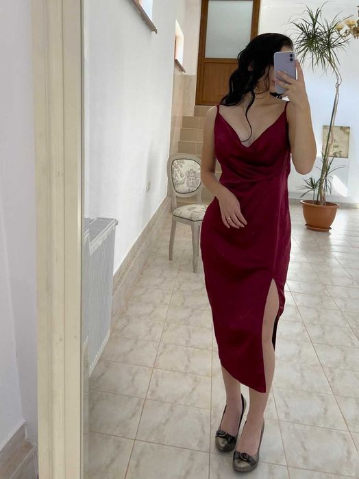 Rochie de ocazie din satin marimea M - cu eticheta - NEPURTATA