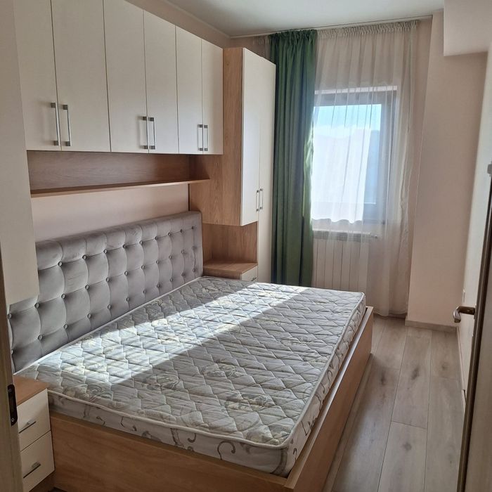 Închiriez apartament