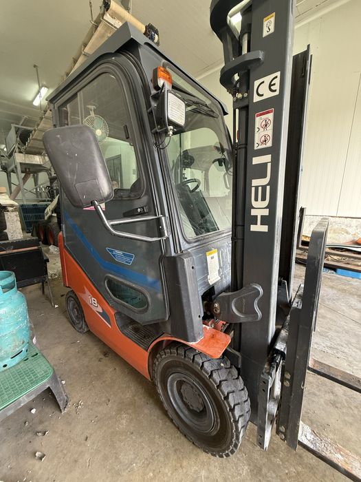 HELI CPCD18 – Дизелов мотокар 1.8t, Кабина, 4 000 моточаса