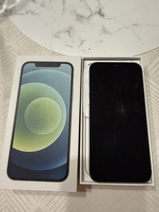 Продам iPhone 12 128Gb Айфон 12 128Гб