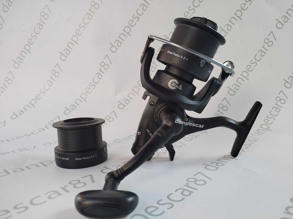 Mulineta WIND BLADE HFL5000 tambur long cast si BAITRUNNER 8rulmenti
