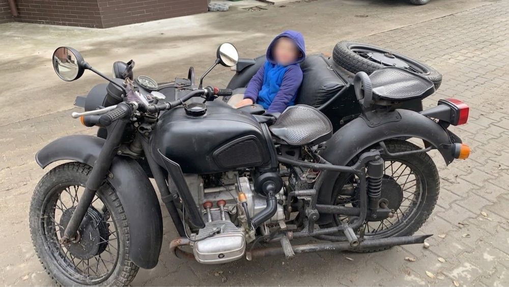 Vand motocicleta Dnepr Kmz