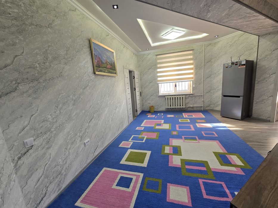 Шахар марказидан 2 хонали 65 кв.лик янги ремонтдан чиккан уй