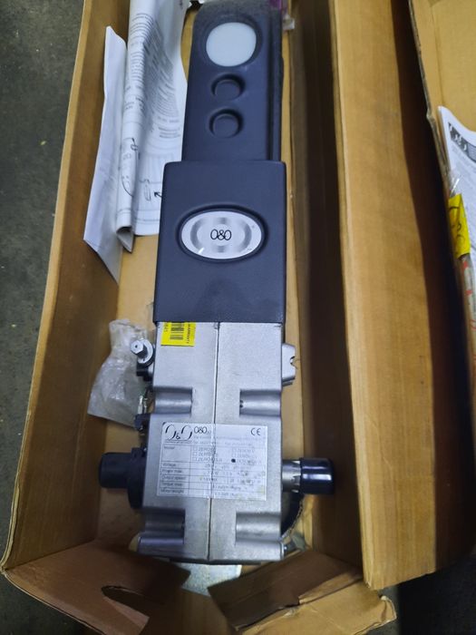 Motoare porți industriale,porți batante/basculabile