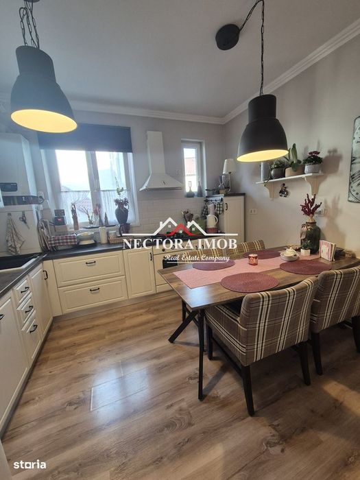 NECTORA IMOB-Apartament la casa 3 camere, Ultracentral, Etaj 1, 75 mp