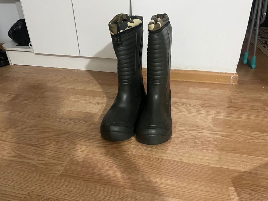 Сапоги ботинка мужские продам