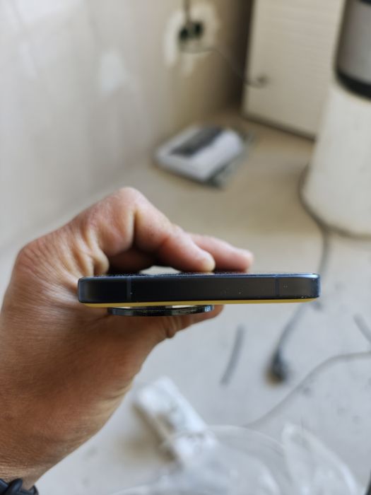 Продам Xiaomi POCO F7 ULTRA 16/512
