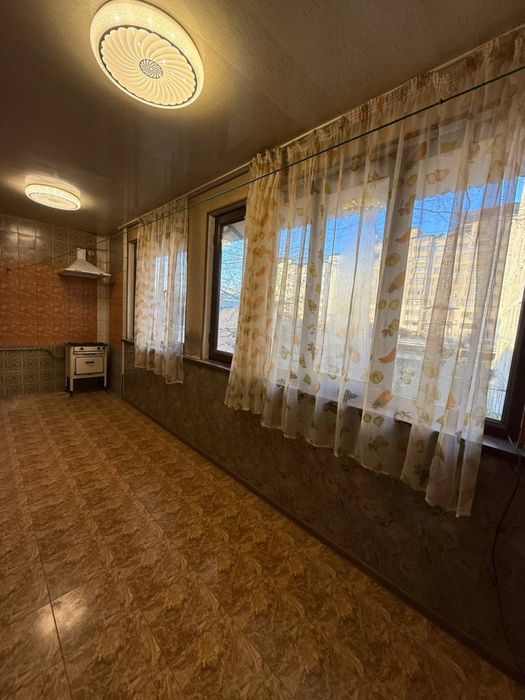 Продается 3 ком. Квартира на 2 этаже площадью 67 кв.м. По ул. Рудаки