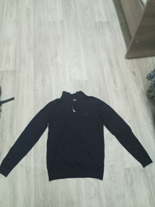 Кофты  размер xl и м