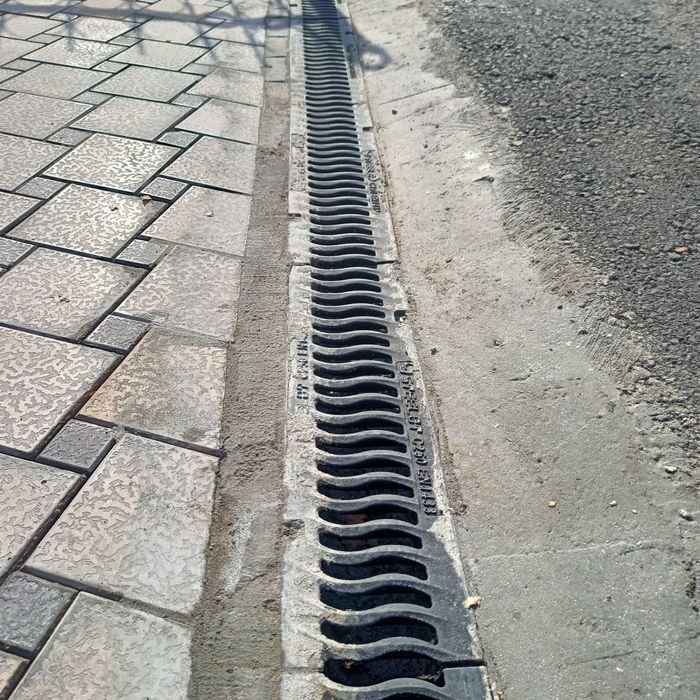 Дарвоза олдига орнатиш учун копкогли ариклар. Декоративний решотка